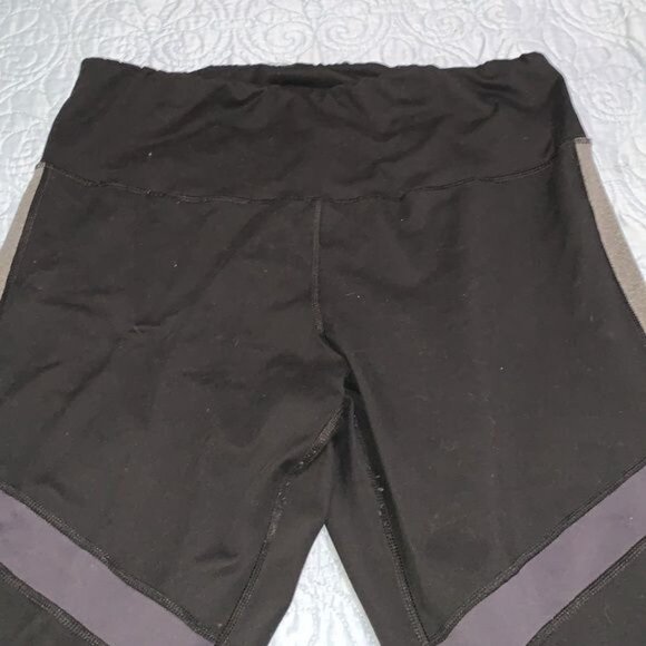 Champion XXL Womens Athletic Capri Leggings Black & Gray Polyester Spandex - Picture 3 of 7